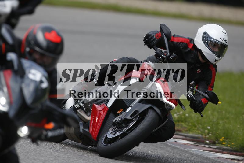 /Archiv-2024/29 12.06.2024 MOTO.CH Track Day ADR/Gruppe gelb/unklar